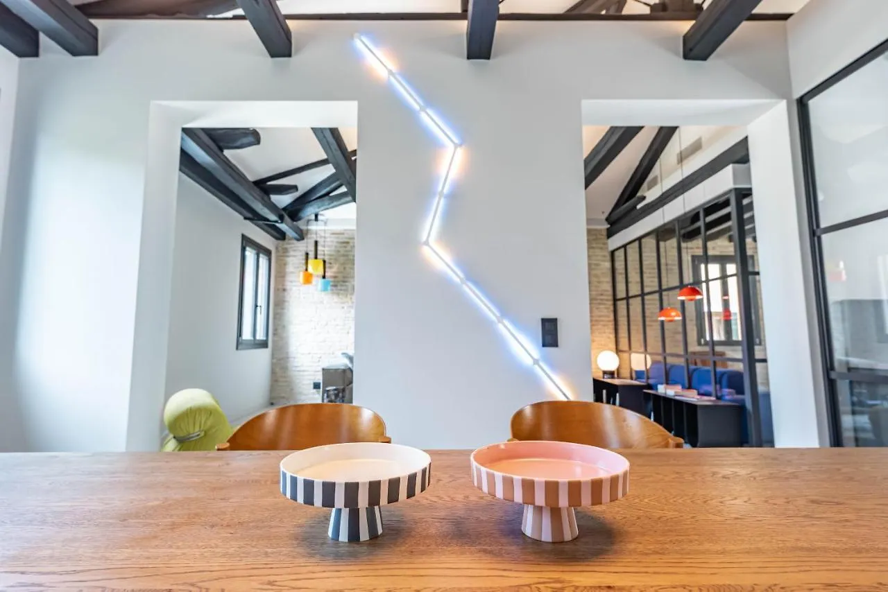 Ca' Delle Carrozze Stylish 2 Bedroom Loft-Style Veneza