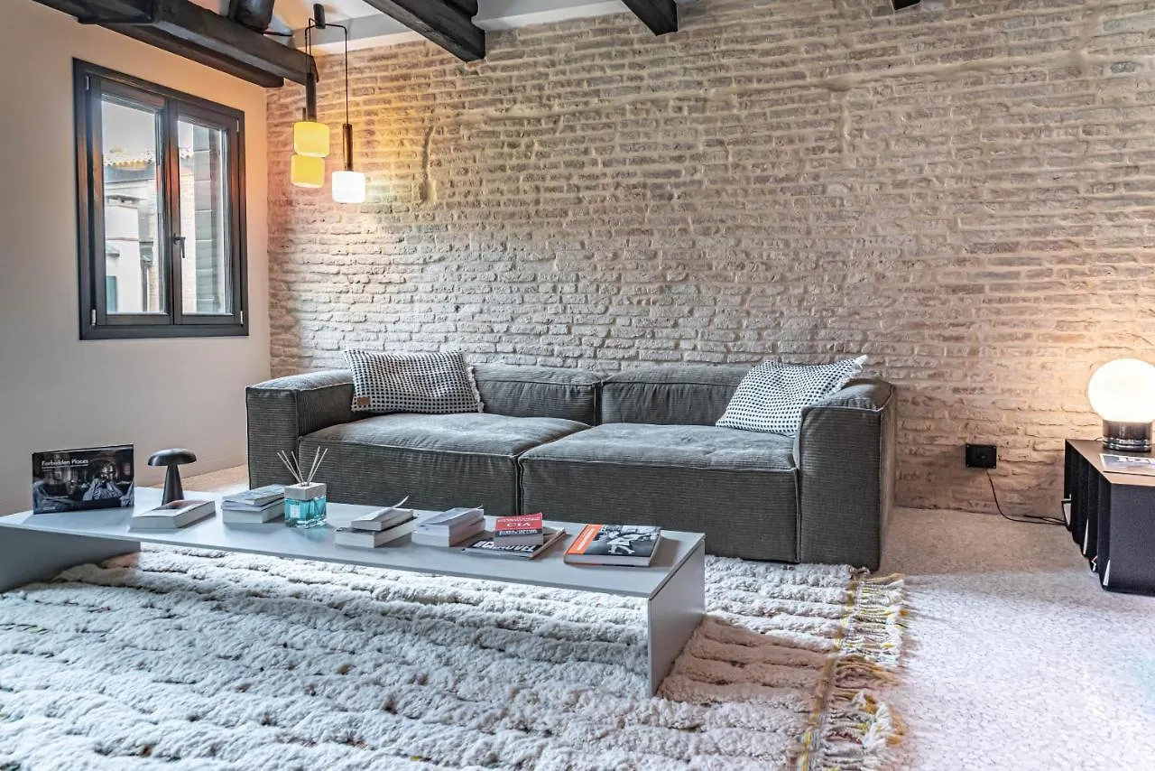 Ca' Delle Carrozze Stylish 2 Bedroom Loft-Style Veneza Apartamento